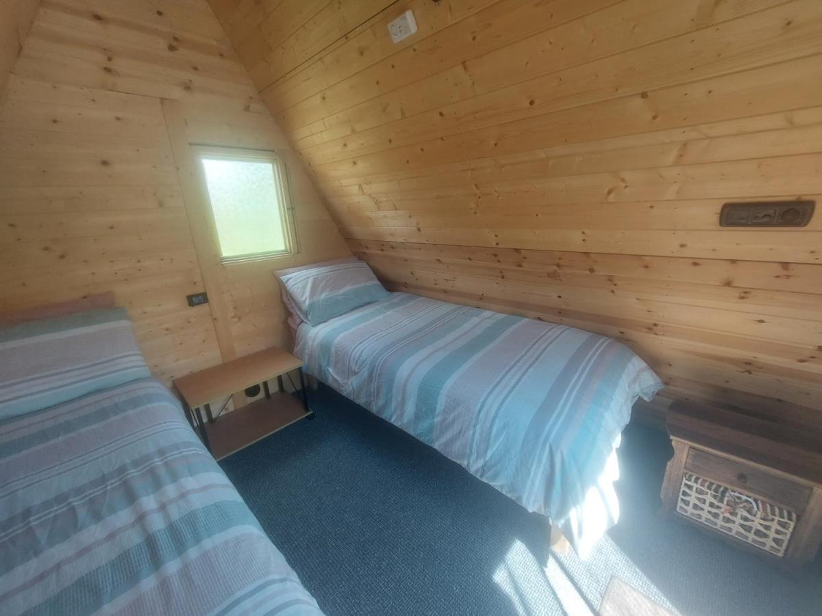 Rum Bridge "Owl Watch" Wooden Tipi Hotell Sudbury  Eksteriør bilde